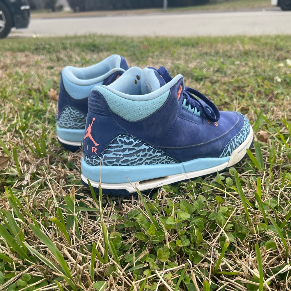 AIR JORDAN 3 RETRO GG (GS) PURPLE DUST - Picture 2 of 11